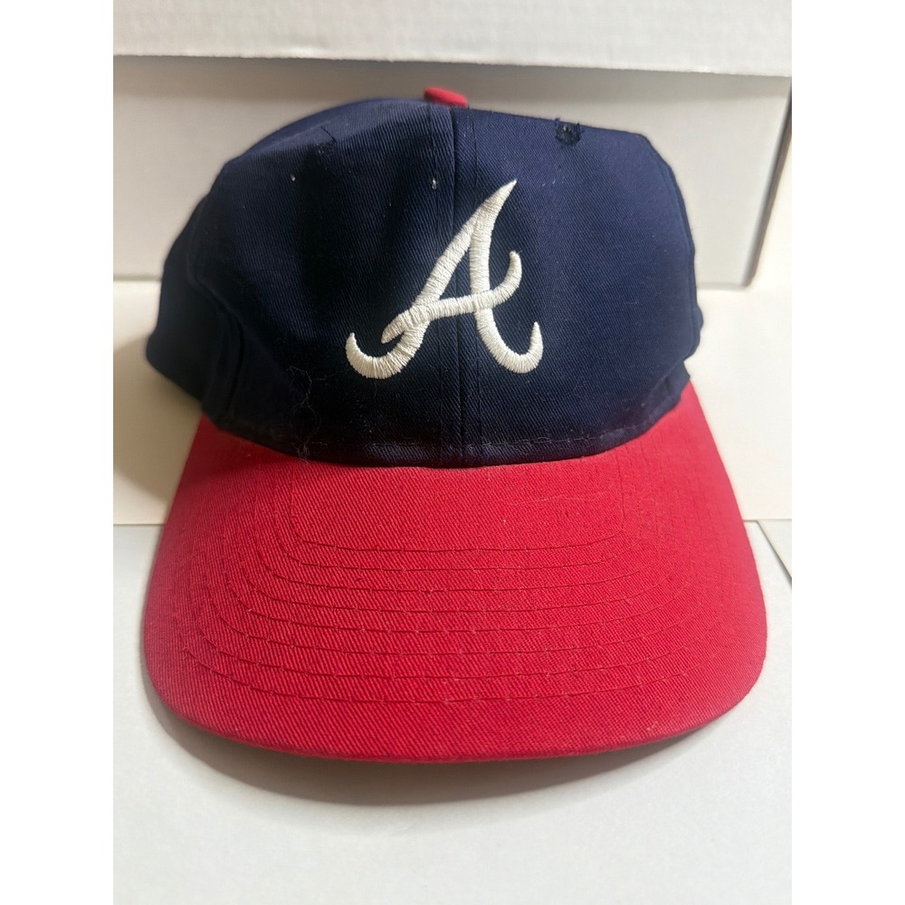 Vintage Atlanta Braves MLB Snapback Hat Navy Blue Red Embroidered Logo Cap